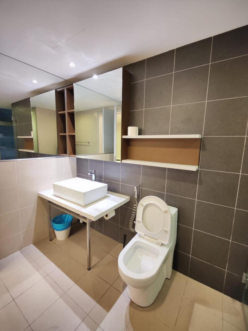 Mulberry Verve Suites Kl Mid Valley Kuala Lumpur Buitenkant foto